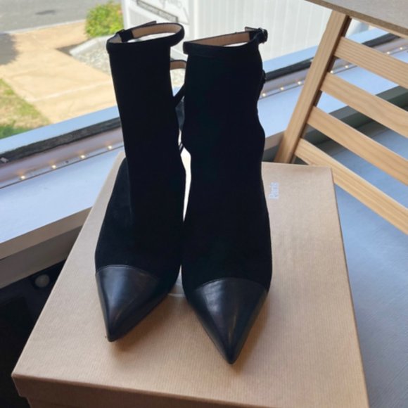 Christian Louboutin Lynn Open Back Ankle Boot Sz 39.5 Shoe - Picture 5 of 7